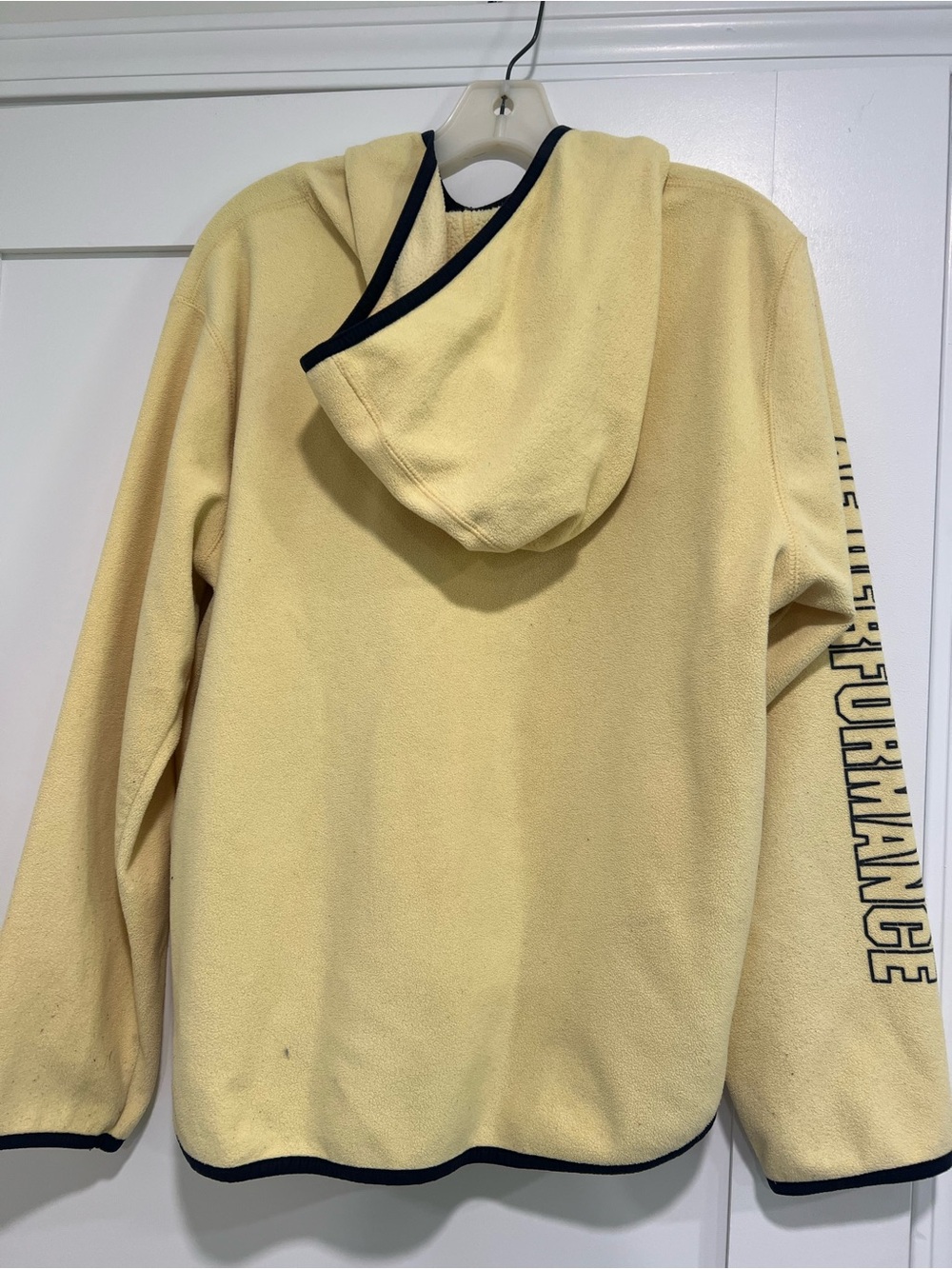 American Eagle Outfitters yellow Performance Fleece Pullover hoodie - Picture 5 of 6
